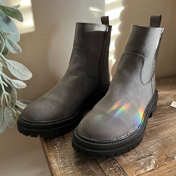 Charcoal ankle booties - Picture 3 of 4